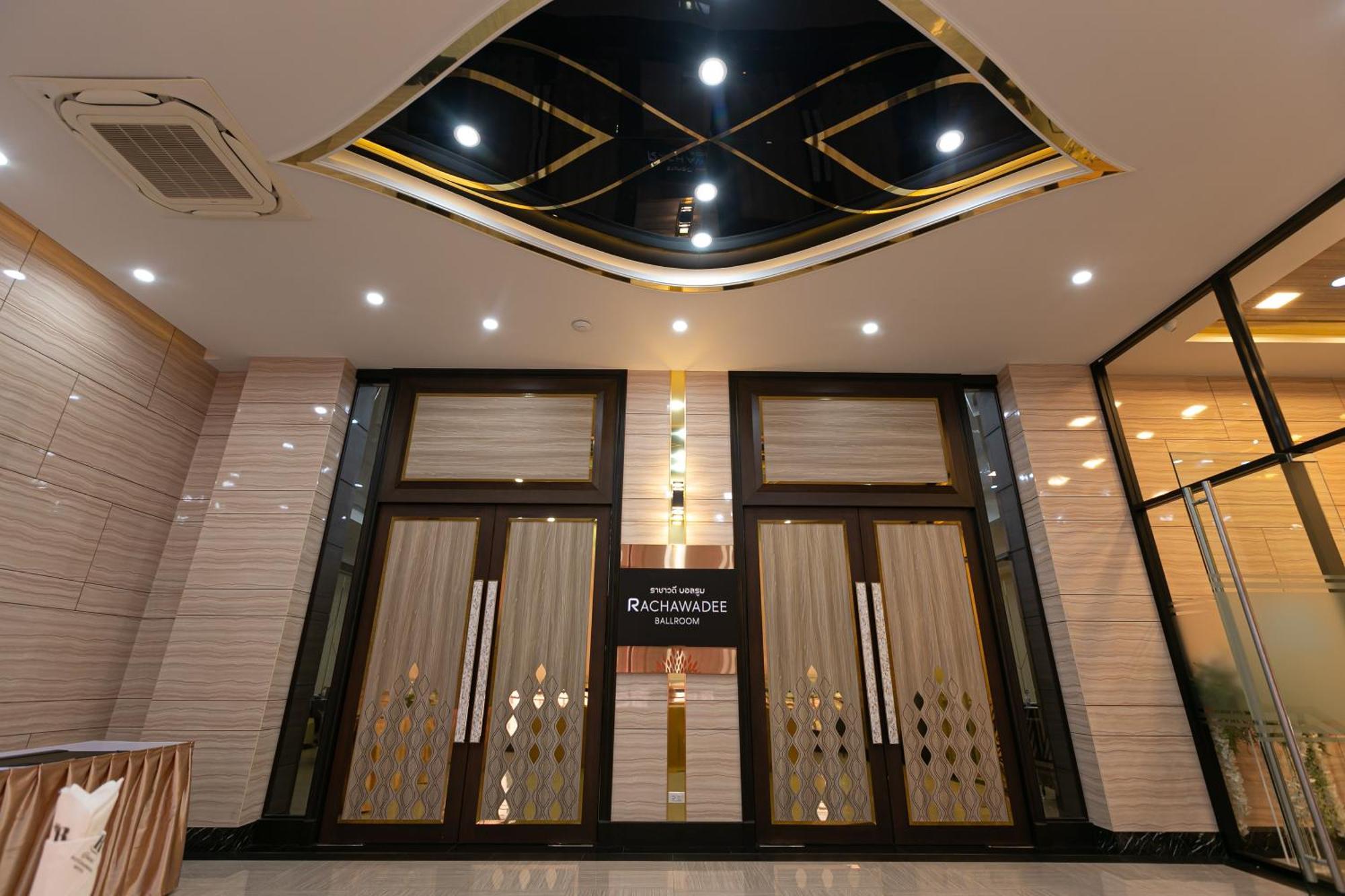 Grand Ratchapruek Hotel Pak Kret Exterior foto